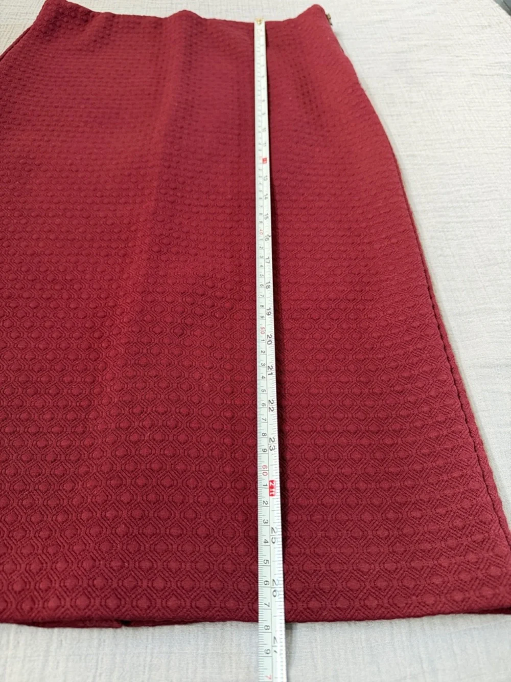 Loft Jacquard Knit Pencil Skirt with slit Size Small